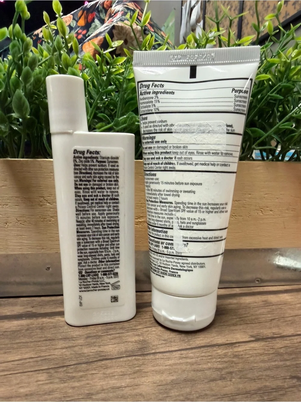 La Roche-Posay Sunscreen Bundle - Picture 4 of 9